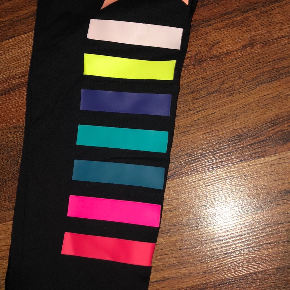 SOLD Victoria’s Secret sport leggings! - Picture 2 of 3